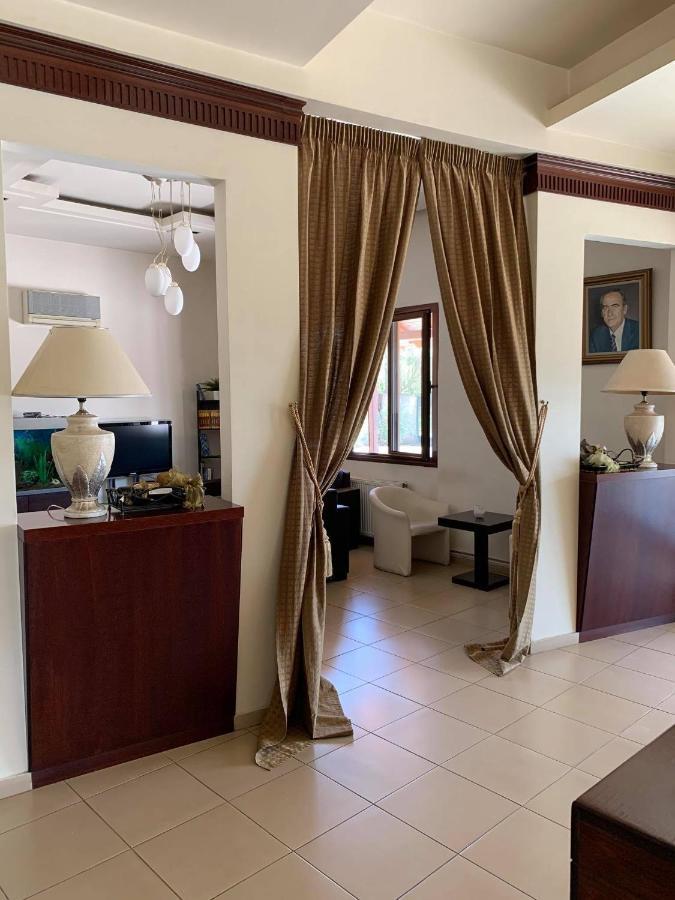 Αφροδίτη Hotel Neon Rysion Kültér fotó